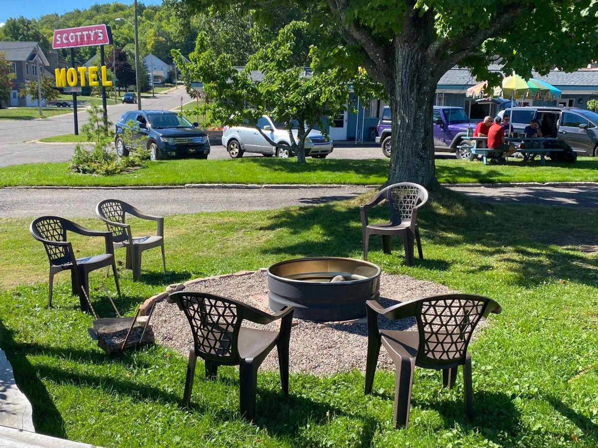 Scotty'S Motel Munising Ngoại thất bức ảnh